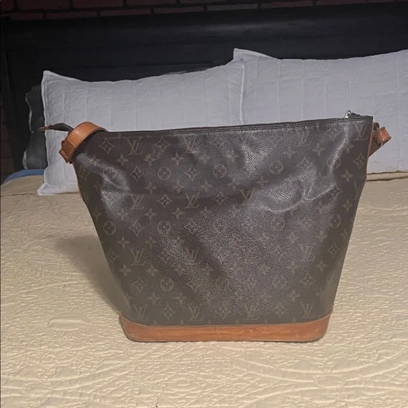 Louis Vuitton Monogram Duffel Bag in Brown and Tan - Picture 2 of 7